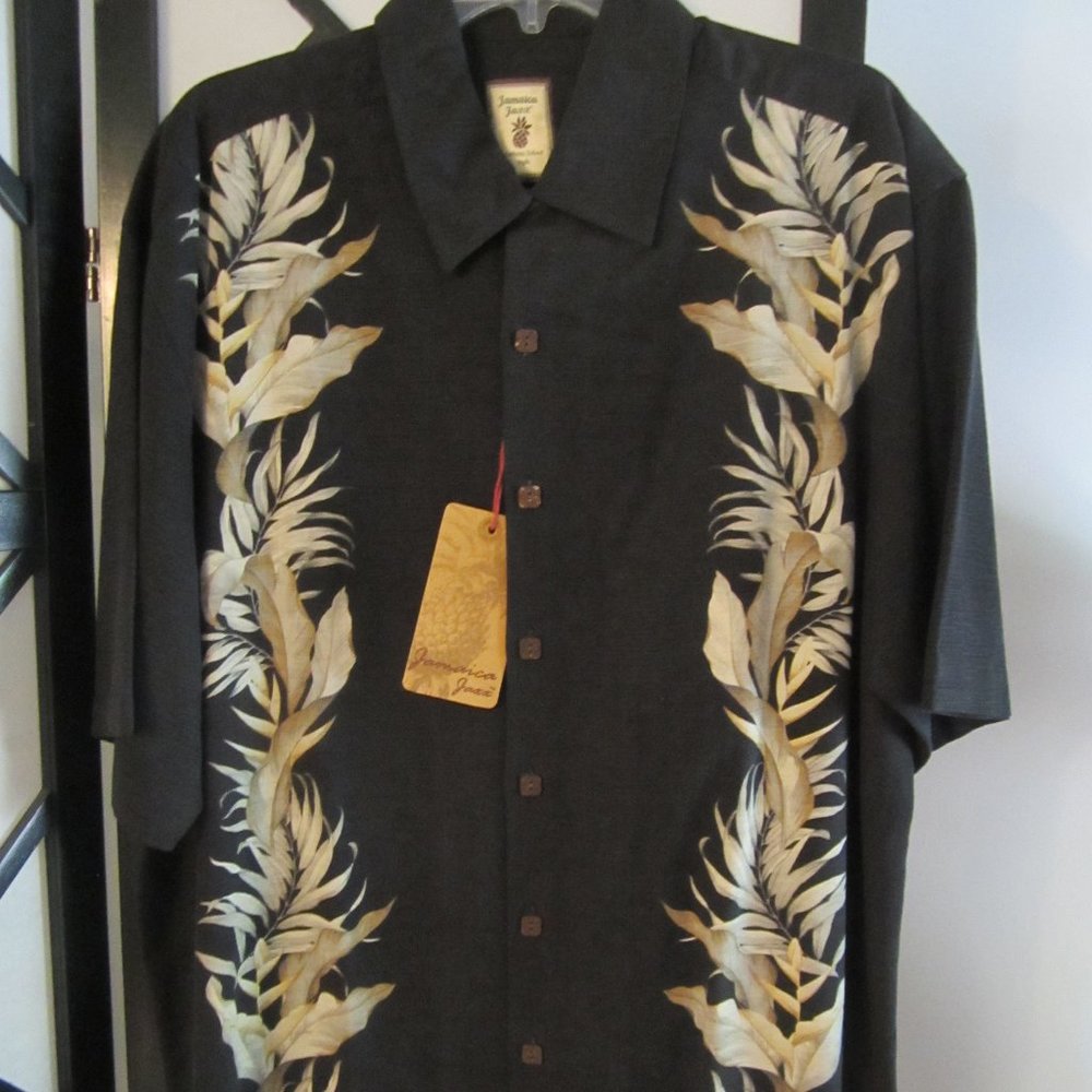 NWT-Jamaica Jaxx - SzM - Black Silk Hawaiian Shirt